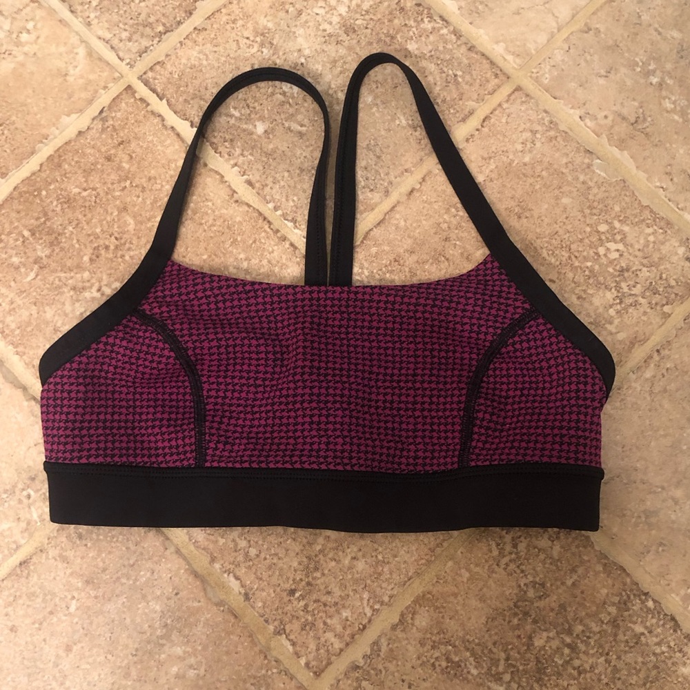 Lululemon sports bra
